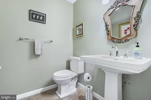 11734 Quay Rd, Oakton, VA 22124 - Photo 20