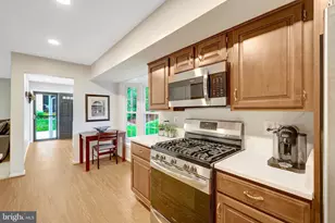 8104 Briar Creek Dr, Annandale, VA 22003 - Photo 20