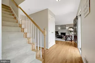 8104 Briar Creek Dr, Annandale, VA 22003 - Photo 8