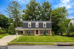 8104 Briar Creek Dr, Annandale, VA 22003 - Photo 4