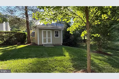 8104 Briar Creek Drive, Annandale, VA 22003 - Photo 6