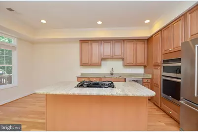 7851 Birch Branch Terrace, Alexandria, VA 22315 - Photo 8