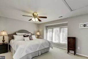 12506 Flatwood Cir, Fairfax, VA 22033 - Photo 8
