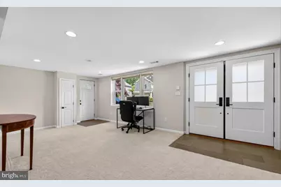 1109 Hillcrest Drive SW, Vienna, VA 22180 - Photo 26