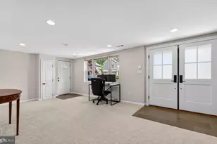 1109 Hillcrest Dr SW, Vienna, VA 22180 - Photo 26