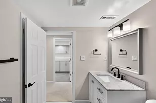 1109 Hillcrest Dr SW, Vienna, VA 22180 - Photo 32