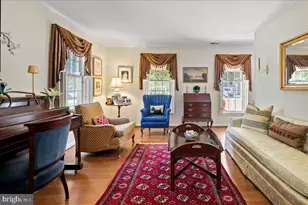 6619 Saint Mark Ct, Alexandria, VA 22306 - Photo 8