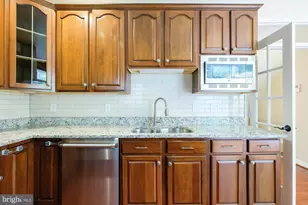 6008 Kelsey Ct, Falls Church, VA 22044 - Photo 26