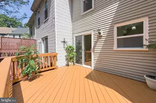 8434 Springfield Oaks Dr, Springfield, VA 22153 - Photo 18