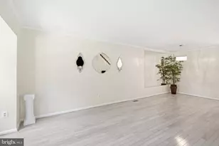 8434 Springfield Oaks Dr, Springfield, VA 22153 - Photo 12