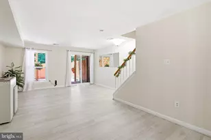 8434 Springfield Oaks Dr, Springfield, VA 22153 - Photo 30