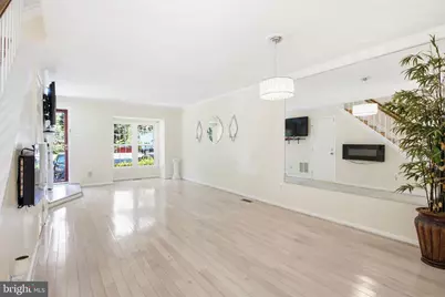 8434 Springfield Oaks Drive, Springfield, VA 22153 - Photo 10