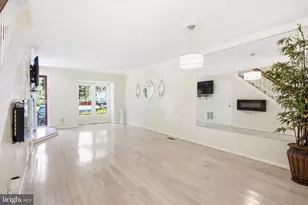 8434 Springfield Oaks Dr, Springfield, VA 22153 - Photo 10