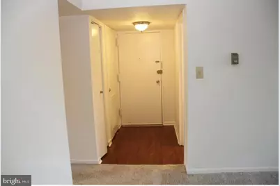 1441 Northgate Square #12B, Reston, VA 20190 - Photo 2