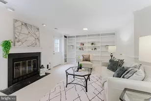 9350 Peter Roy Ct, Burke, VA 22015 - Photo 8