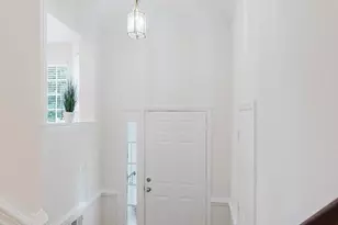 9350 Peter Roy Ct, Burke, VA 22015 - Photo 12