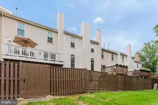 9350 Peter Roy Ct, Burke, VA 22015 - Photo 36