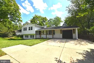 7215 Willow Oak Pl, Springfield, VA 22153 - Photo 2