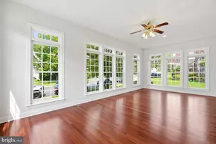 5285 Meadow Estates Dr, Fairfax, VA 22030 - Photo 8