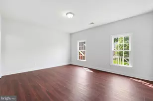 5285 Meadow Estates Dr, Fairfax, VA 22030 - Photo 32
