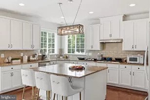6526 Wayside Pl, Alexandria, VA 22310 - Photo 12