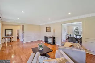7902 Larrick Ct, Springfield, VA 22153 - Photo 6