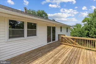 5627 Ottawa Rd, Centreville, VA 20120 - Photo 8