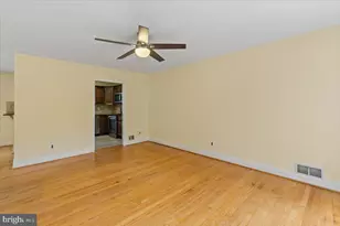5627 Ottawa Rd, Centreville, VA 20120 - Photo 6