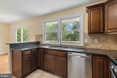 5627 Ottawa Road, Centreville, VA 20120 - Photo 12