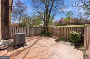 1747 Cy Ct, Vienna, VA 22182 - Photo 24