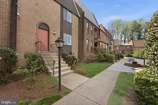 1747 Cy Ct, Vienna, VA 22182 - Photo 2