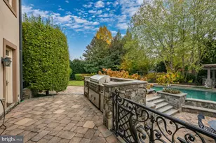 [Address not provided], McLean, VA 22102 - Photo 8