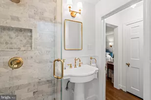 6029 Grove Dr, Alexandria, VA 22307 - Photo 36