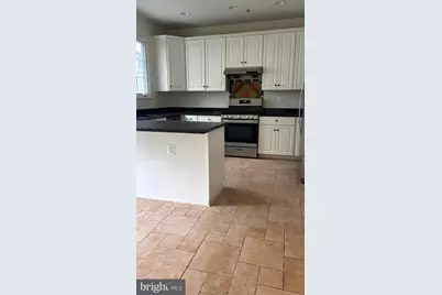8894 Ashgrove House Lane, Vienna, VA 22182 - Photo 4