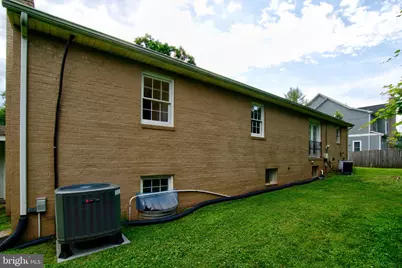 900 Walker Road, Great Falls, VA 22066 - Photo 48