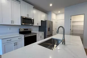 2625 River Birch Rd, Herndon, VA 20171 - Photo 8