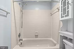 6104 Stonepath Cir, Centreville, VA 20120 - Photo 32