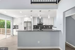 6104 Stonepath Cir, Centreville, VA 20120 - Photo 10