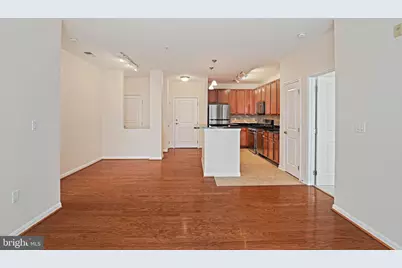 2655 Prosperity Avenue #239, Fairfax, VA 22031 - Photo 8