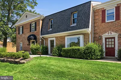 8212 Old Courthouse Road #2, Vienna, VA 22182 - Photo 2
