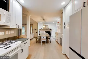 6800 Moon Rock Ct, Alexandria, VA 22306 - Photo 14