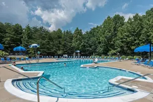 1300 Windleaf Dr, Reston, VA 20194 - Photo 2
