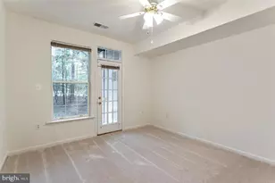 1300 Windleaf Dr, Reston, VA 20194 - Photo 18
