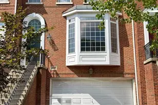 4208 Upper Park Dr, Fairfax, VA 22030 - Photo 2