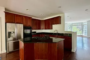 4208 Upper Park Dr, Fairfax, VA 22030 - Photo 6