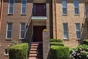 1733 Cy Ct, Vienna, VA 22182 - Photo 2