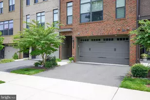 4507 Plateau Dr, Fairfax, VA 22030 - Photo 6