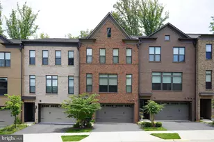 4507 Plateau Dr, Fairfax, VA 22030 - Photo 2