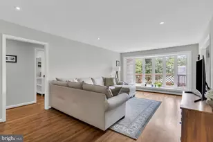 8001 Leyton Pl, Springfield, VA 22152 - Photo 6