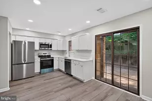 2006 Headlands Cir, Reston, VA 20191 - Photo 6